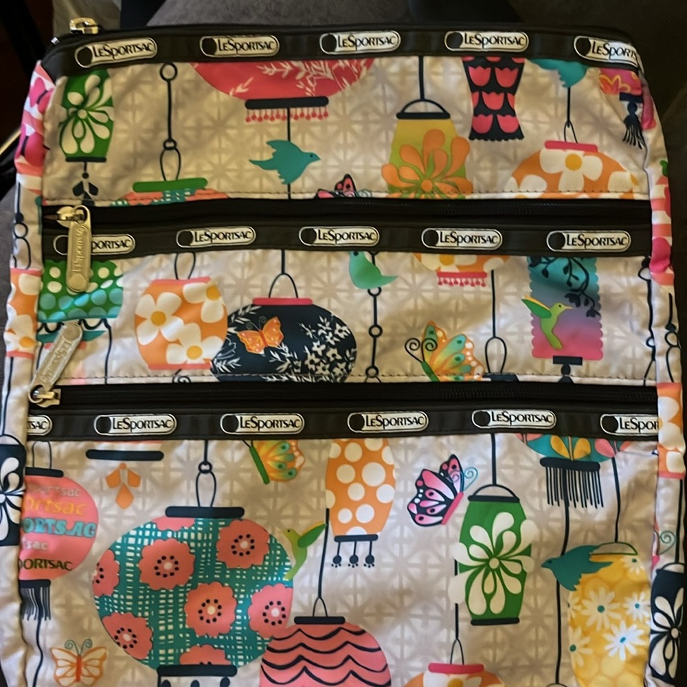 EUC Lesportsac Three Zipper Crossbody Bag 9” X 7” - Picture 2 of 4